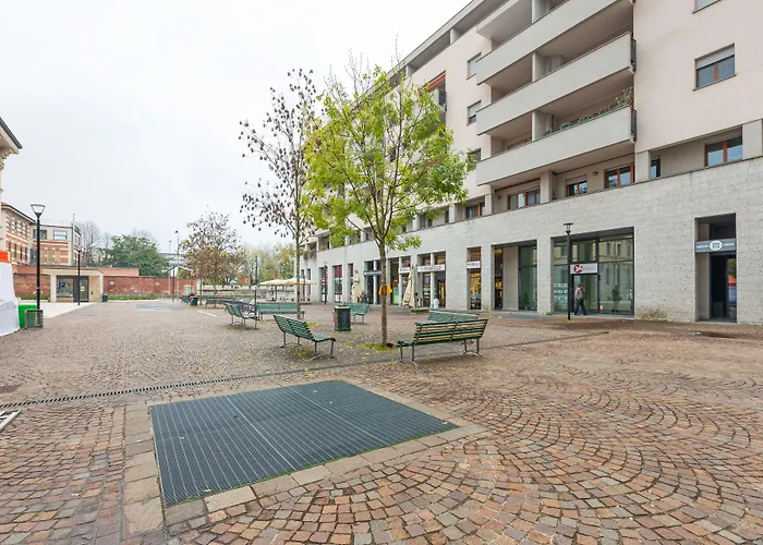 Savona District Terrace Flat